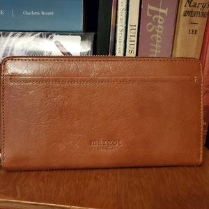 Margot zip around wallet